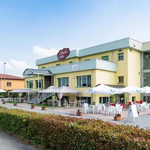 hotel-nuvole.it-lombardy.com/